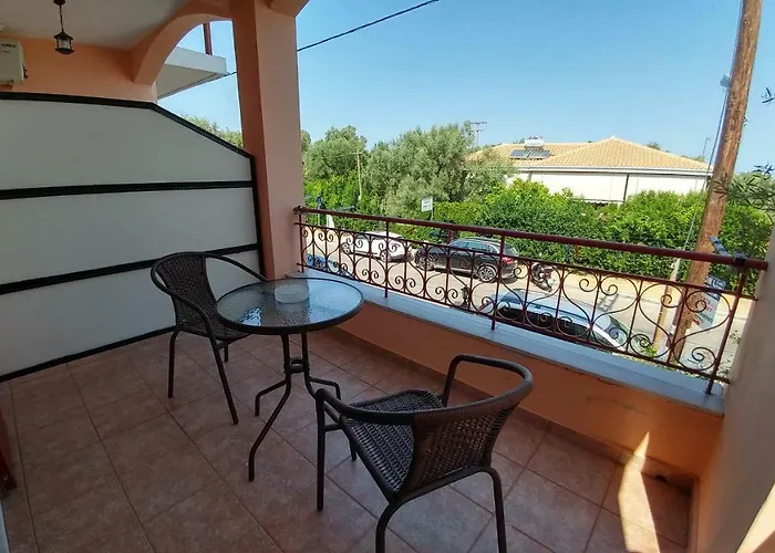 Araxovoli - Aραξοβόλι Lefkada Hotel Tsoukaládhes