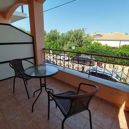 Araxovoli - Aραξοβόλι Lefkada Хотел Tsoukaládhes
