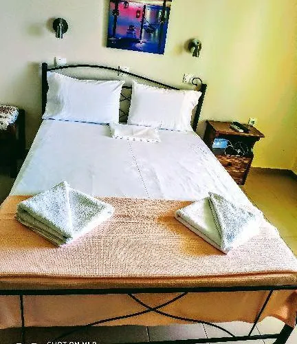 Araxovoli - Aραξοβόλι Lefkada Hotel Tsoukaládhes